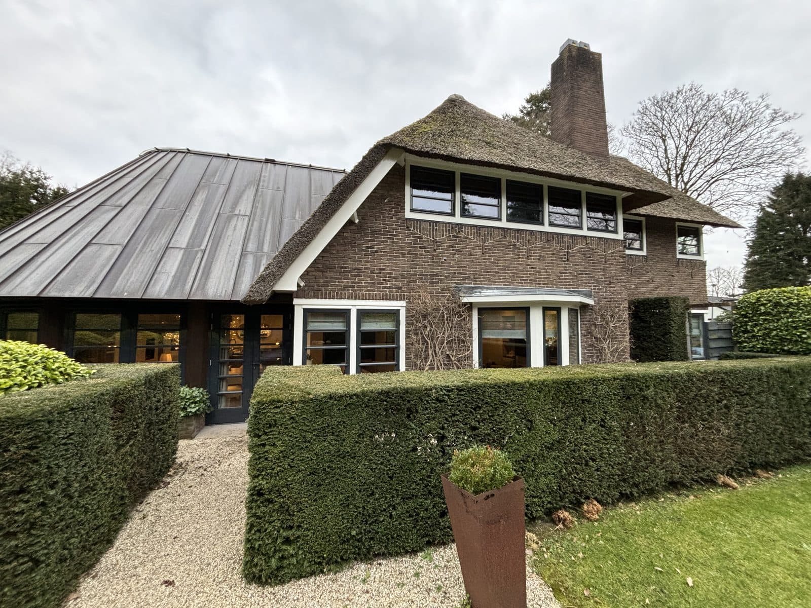 Woningbouw schilderwerk portieken en gevels